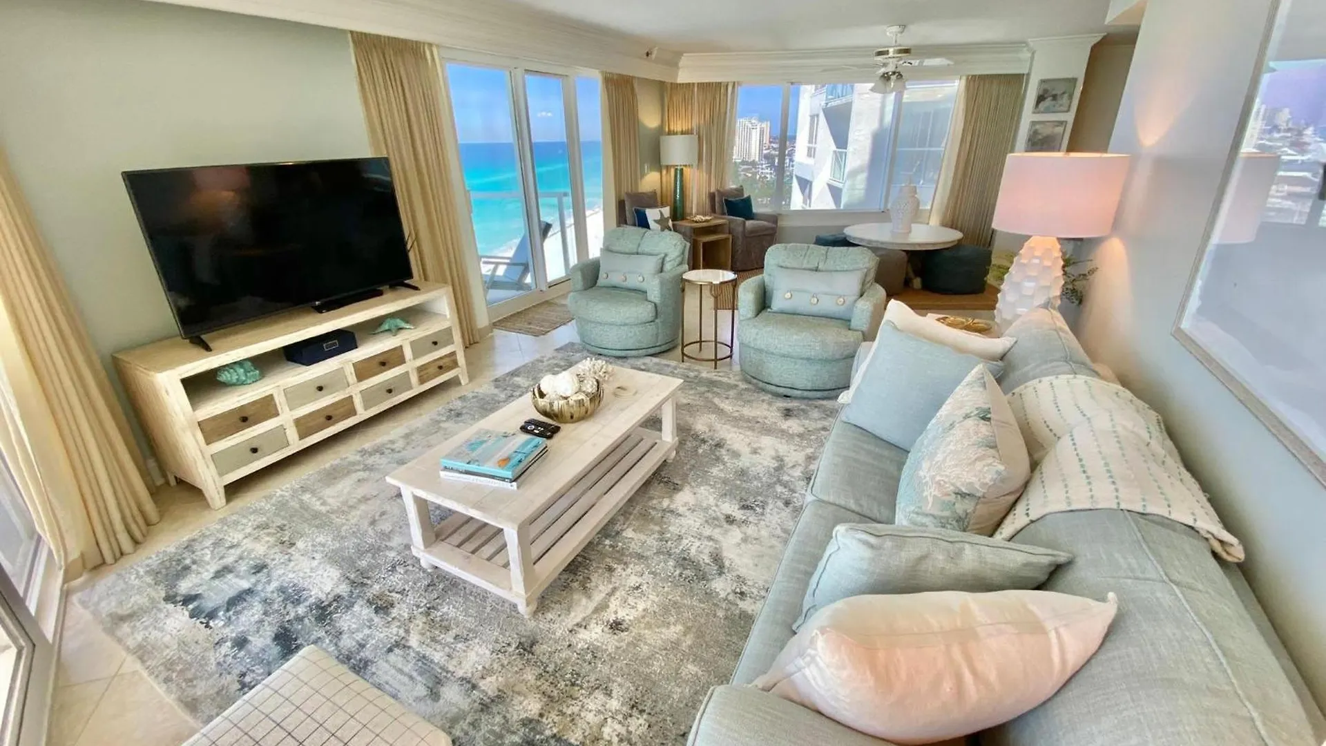 4349 Beachside Two Destin Holiday home